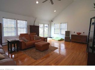 85 Candlewood Rd, Groton, CT 06340