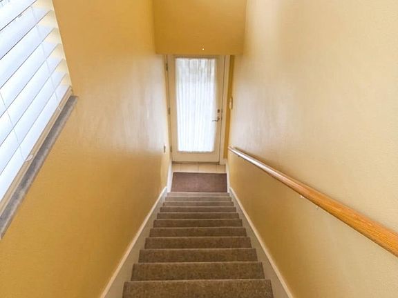 2nd Floor Entry