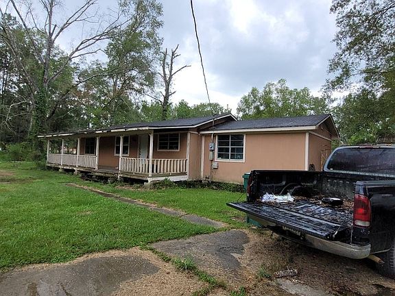 2nd image of 16790 Blount Ln