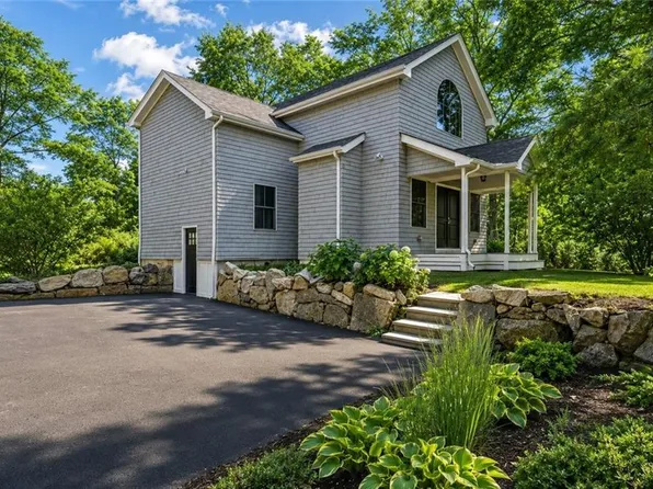 4434 A South County Trl, Charlestown, RI 02813