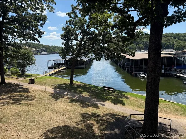 5940 Baydy Peak Rd #412, Osage Beach, MO 65065