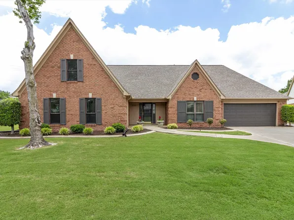 3187 Valley Lake Dr, Bartlett, TN 38135