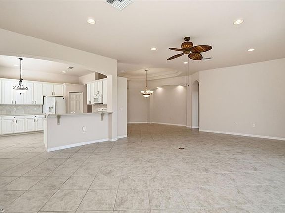 5th image of 9129 Spanish Moss WAY