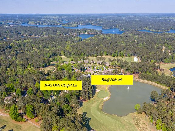4th image of 1041 Olde Chapel Ln