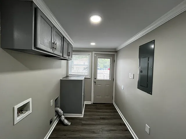 1001 Southern Ave — Photo 8