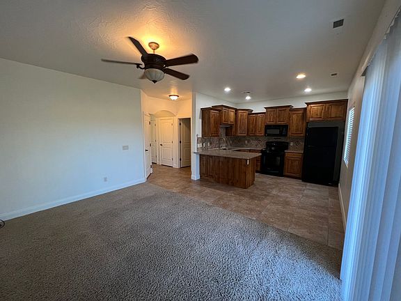 4th image of 290 W Buena Vista Blvd #28