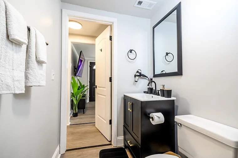 307 Reid St #1 — Photo 10