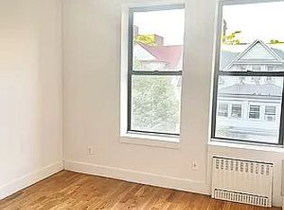 592 E 22nd St #3A, Brooklyn, NY 11226