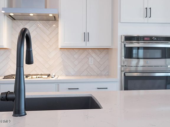 3rd image of 1946 E Empeltre Road