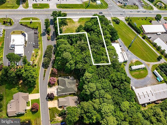 3rd image of Stephen Decatur Rd