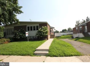 1927 Greymont St, Philadelphia, PA 19116
