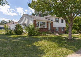 601 Tasker Ave, Folsom, PA 19033