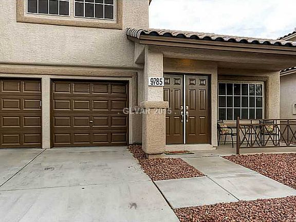 3rd image of 9785 Pioneer Ave