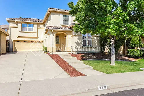 118 Palermo Way Photo 1