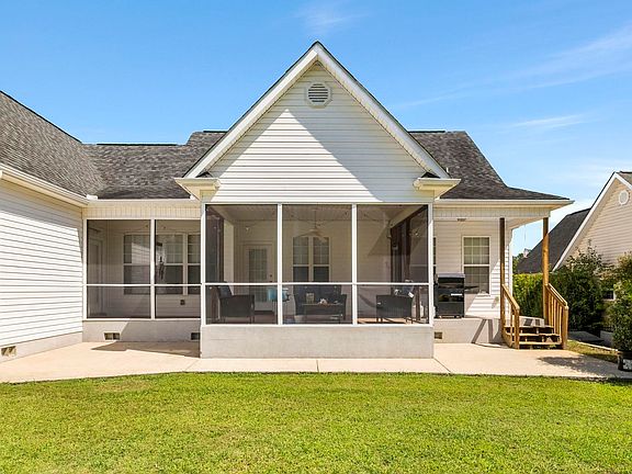 4th image of 139 Riverwalk Dr