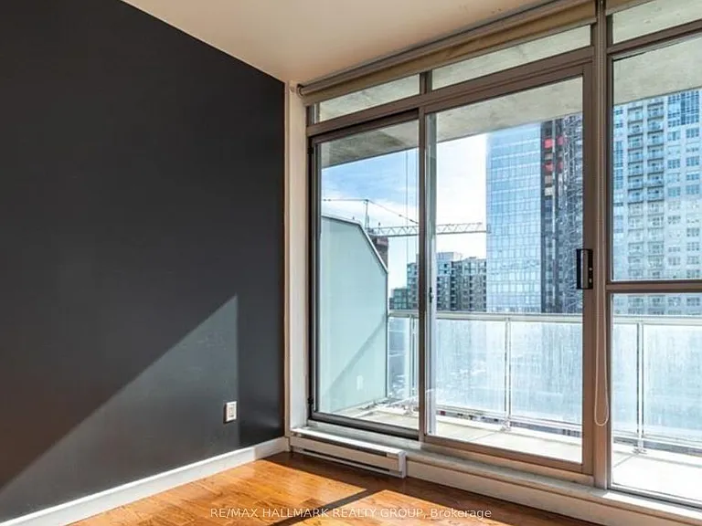179 George St #1006 — Photo 17