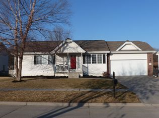 5841 S 7th St, Lincoln, NE 68512