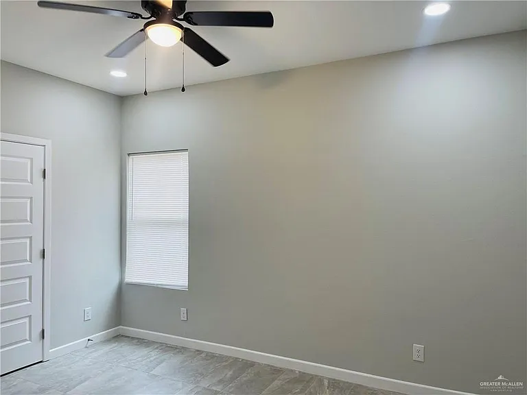 801 Sugar Garden Dr #3 — Photo 5
