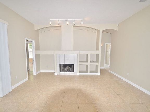 5th image of 855 Palm Cove Dr