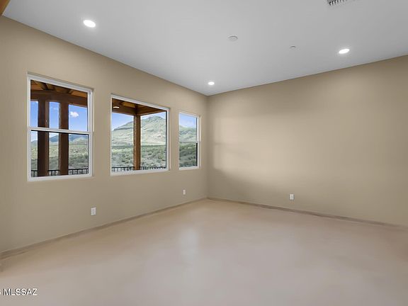 5th image of 141 Vaquero Vista Ct