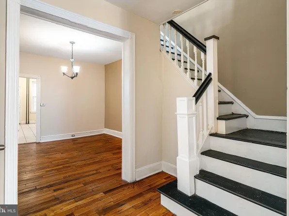 5838 Master St, Philadelphia, PA 19131