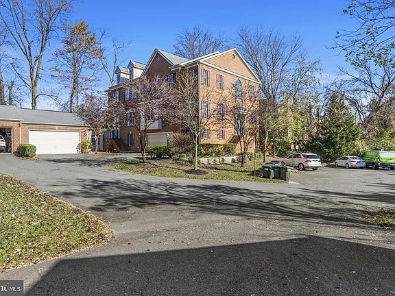 4th image of 7420 Windy Pines Pl