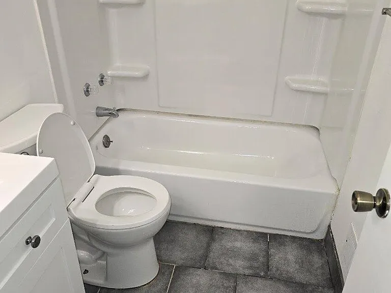 10303 Torrington Rd #1 — Photo 10