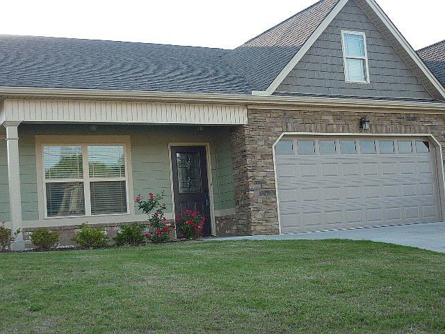 1st image of 75 Southshore Dr