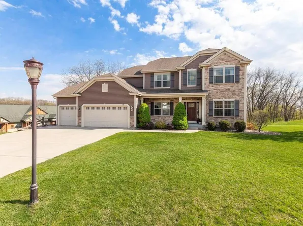 1707 Coldwater Creek DRIVE, Waukesha, WI 53188