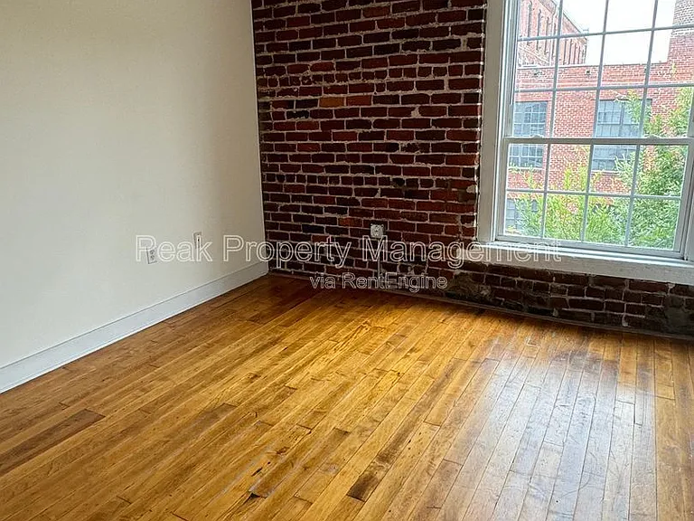 Poythress Apartments — Photo 29