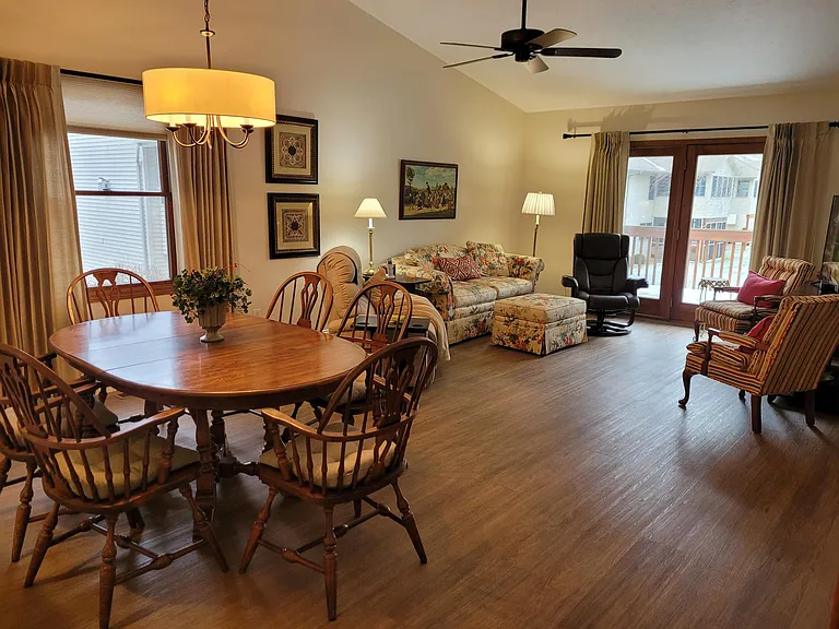 5790 Wood Valley Rd — Photo 7