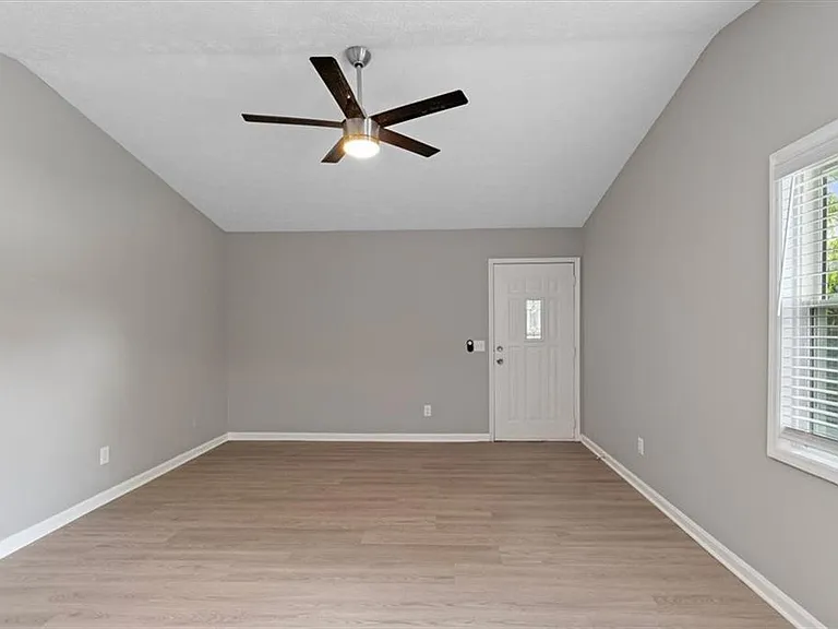 892 Five Forks Trickum Rd — Photo 3