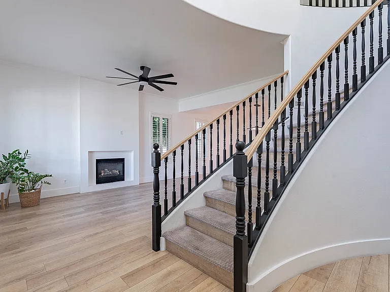 2956 S Birch Ct — Photo 9