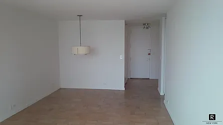 630 First Avenue, #32R