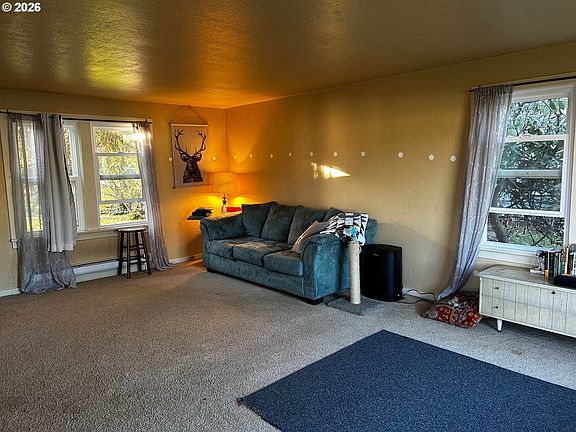 5th image of 300 21st St