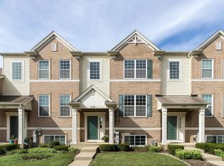 1714 Dogwood Ln, Hanover Park, IL 60133