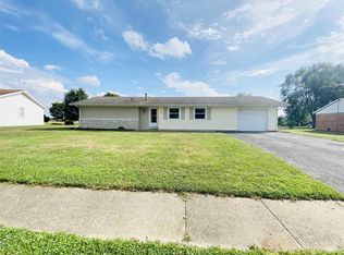 817 Holiday Dr, Greentown, IN