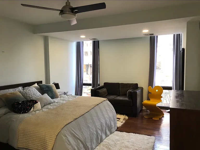 145 15th St NE #212 — Photo 11
