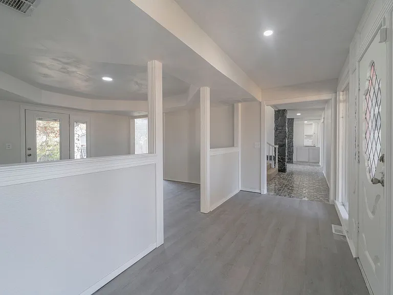 3120 Shadybrook Dr — Photo 11