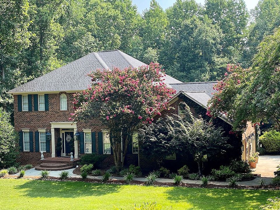 2-Story Executive Home 