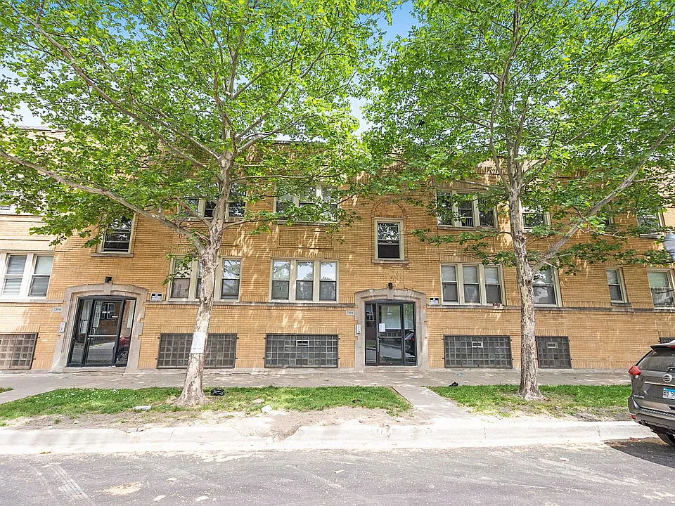 6356 S California Ave #2804-2808