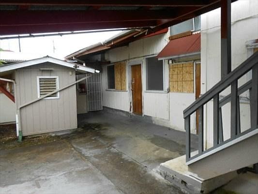 2nd image of 76 Kilauea Ave