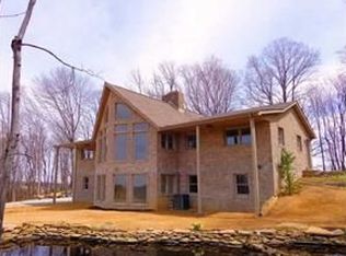 196 Rolling Hills Rd, Ruffs Dale, PA 15679