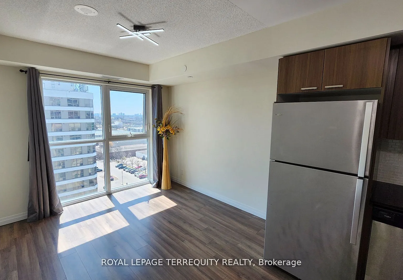 2 bed, $2,300 — Photo 2