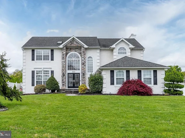 345 Rushfoil Dr, Williamstown, NJ 08094