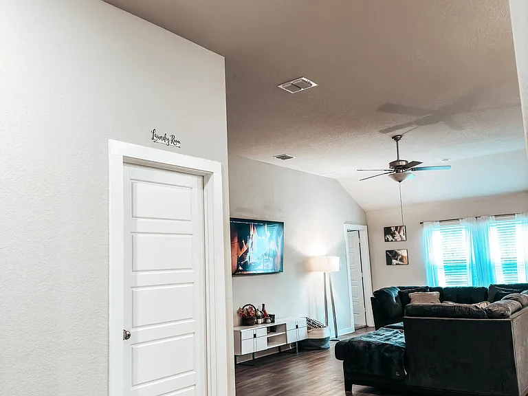 6818 Emerald Valley — Photo 18