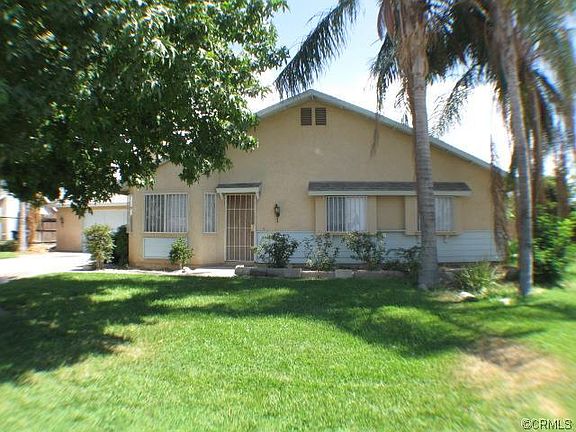 3rd image of 2845 Colima Ave