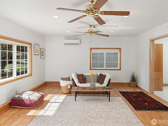 5th image of 21 Glen Avenue