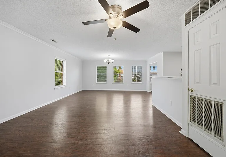 205 Westover Ave #1-203 — Photo 9