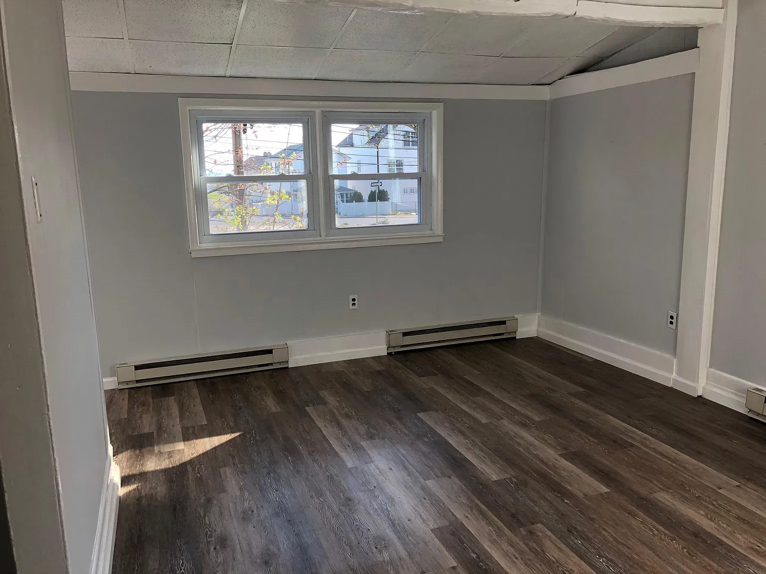 82 Valley Ave — Photo 1